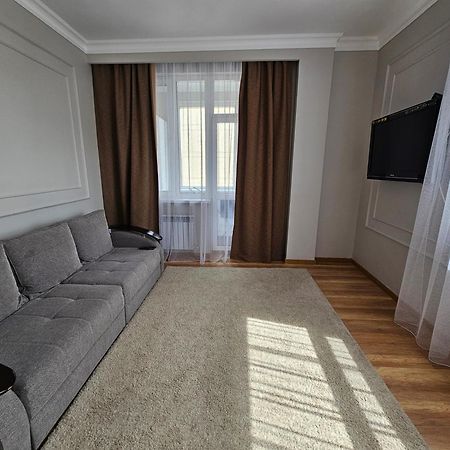 Ernaz Plus Apartments-Expo-Boulevard Astana Luaran gambar