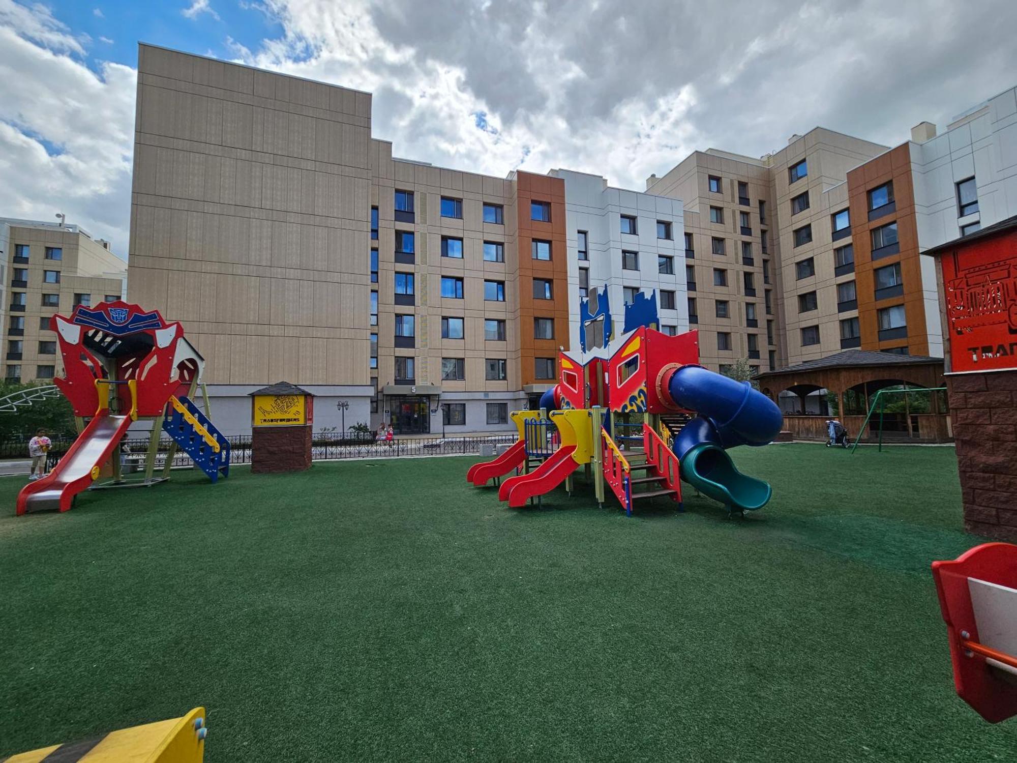 Ernaz Plus Apartments-Expo-Boulevard Astana Luaran gambar