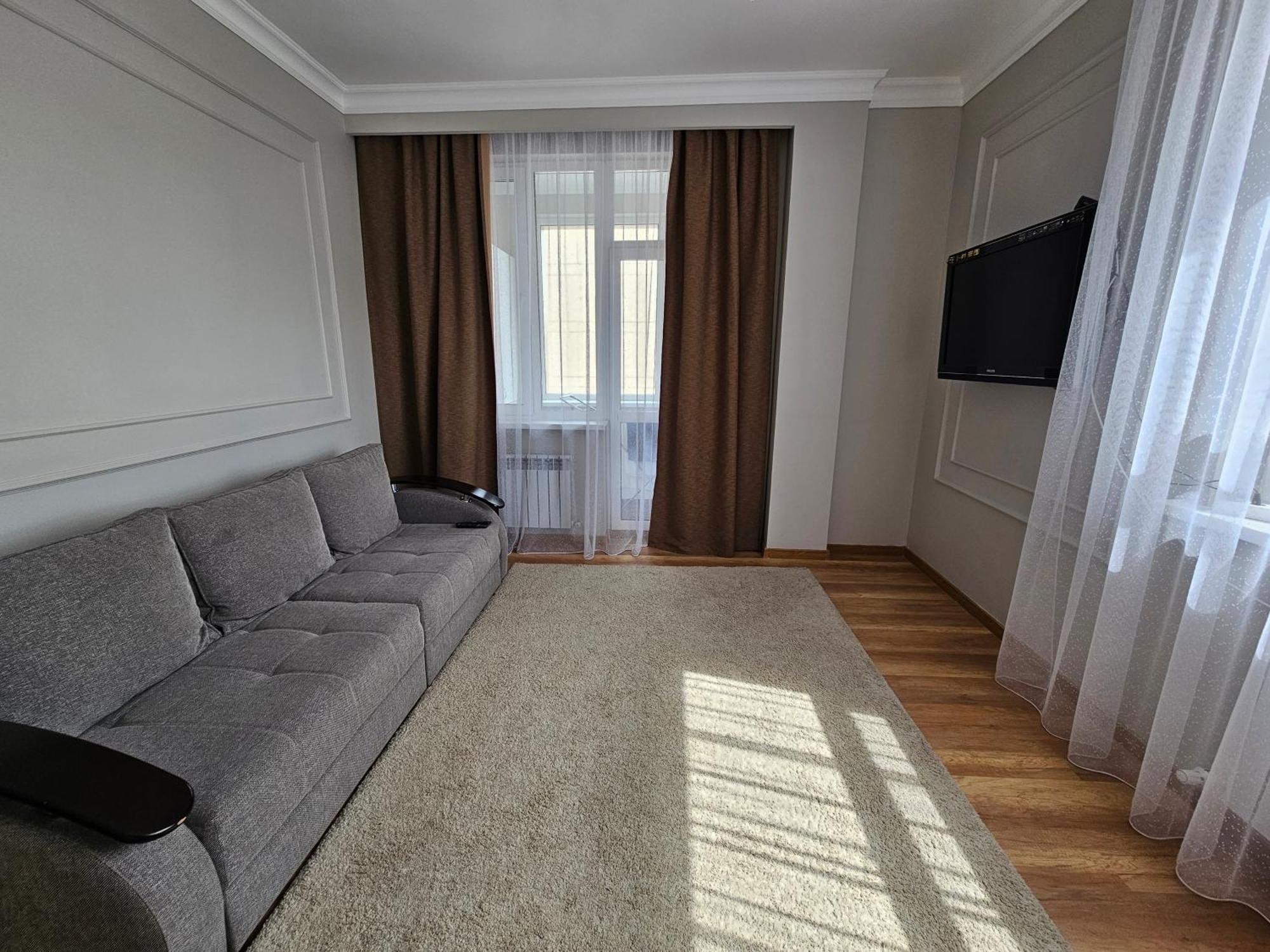 Ernaz Plus Apartments-Expo-Boulevard Astana Luaran gambar